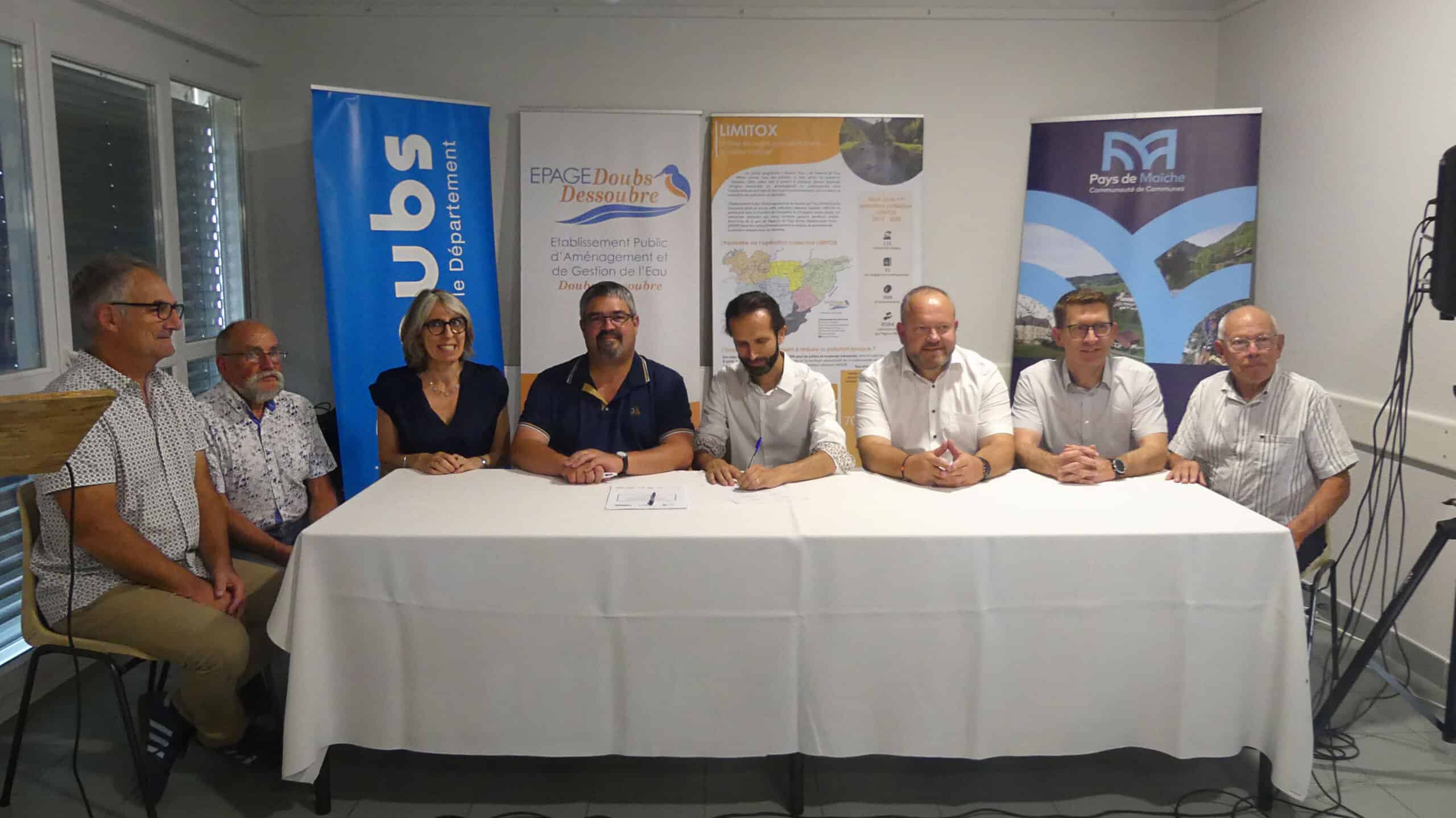 signature pour le lancement de LIMITOX 3 sur le territoire de l'EPAGE Doubs Dessoubre